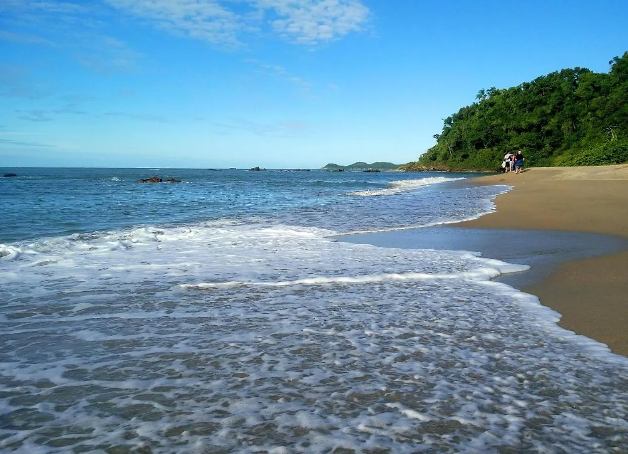 Holiday home Curta Praia De Armacao Casa Hortensia Penha  Brazil