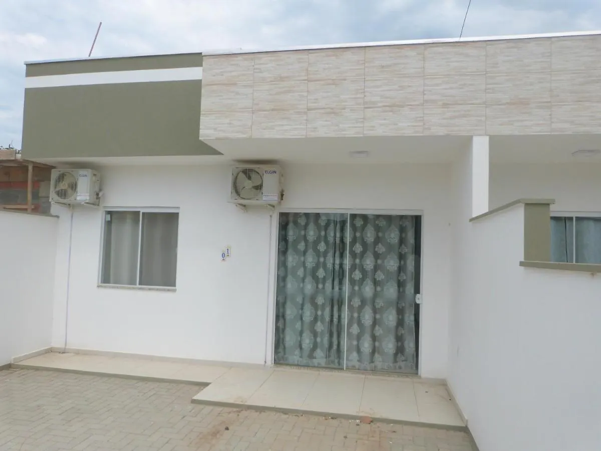Holiday home Curta Praia De Armacao Casa Hortensia Penha